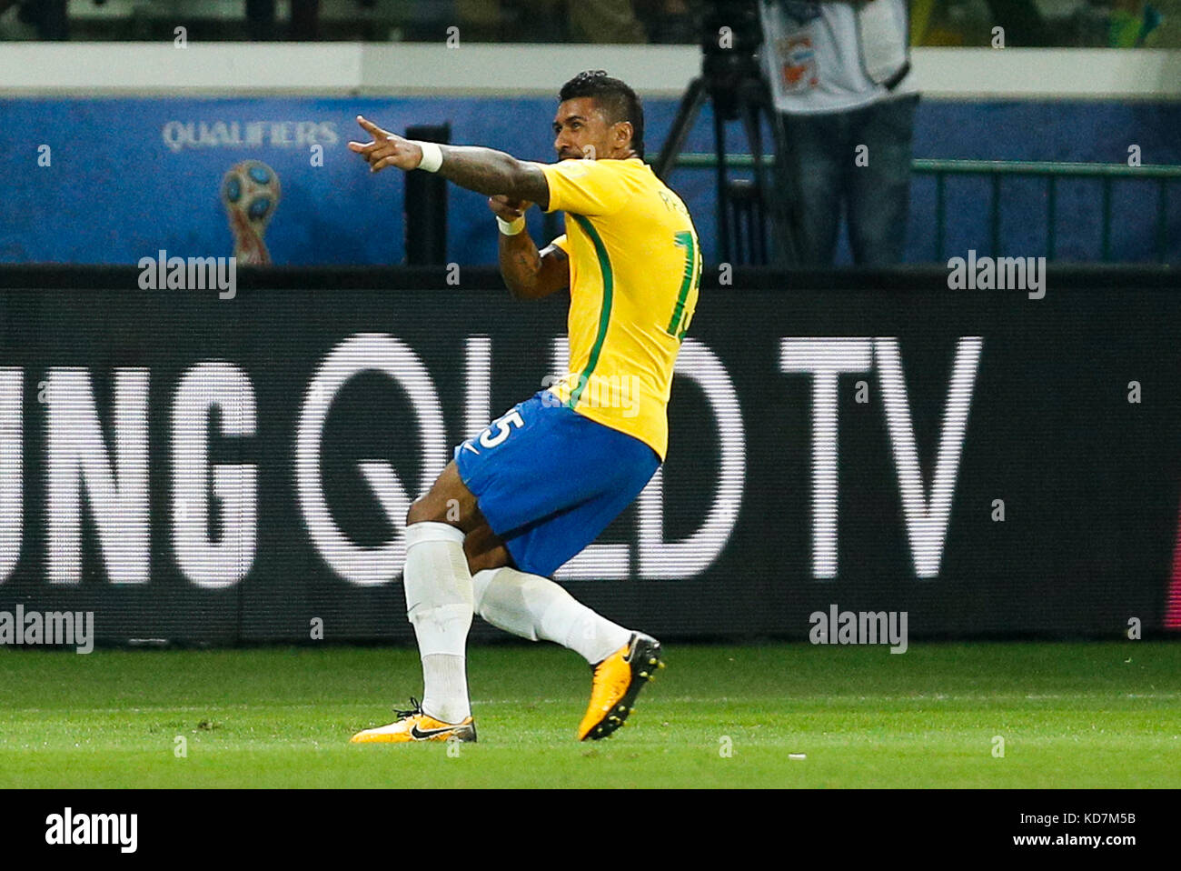 Paulinho'S Stunning Goal: A Must See Moment! - w6zoc5z