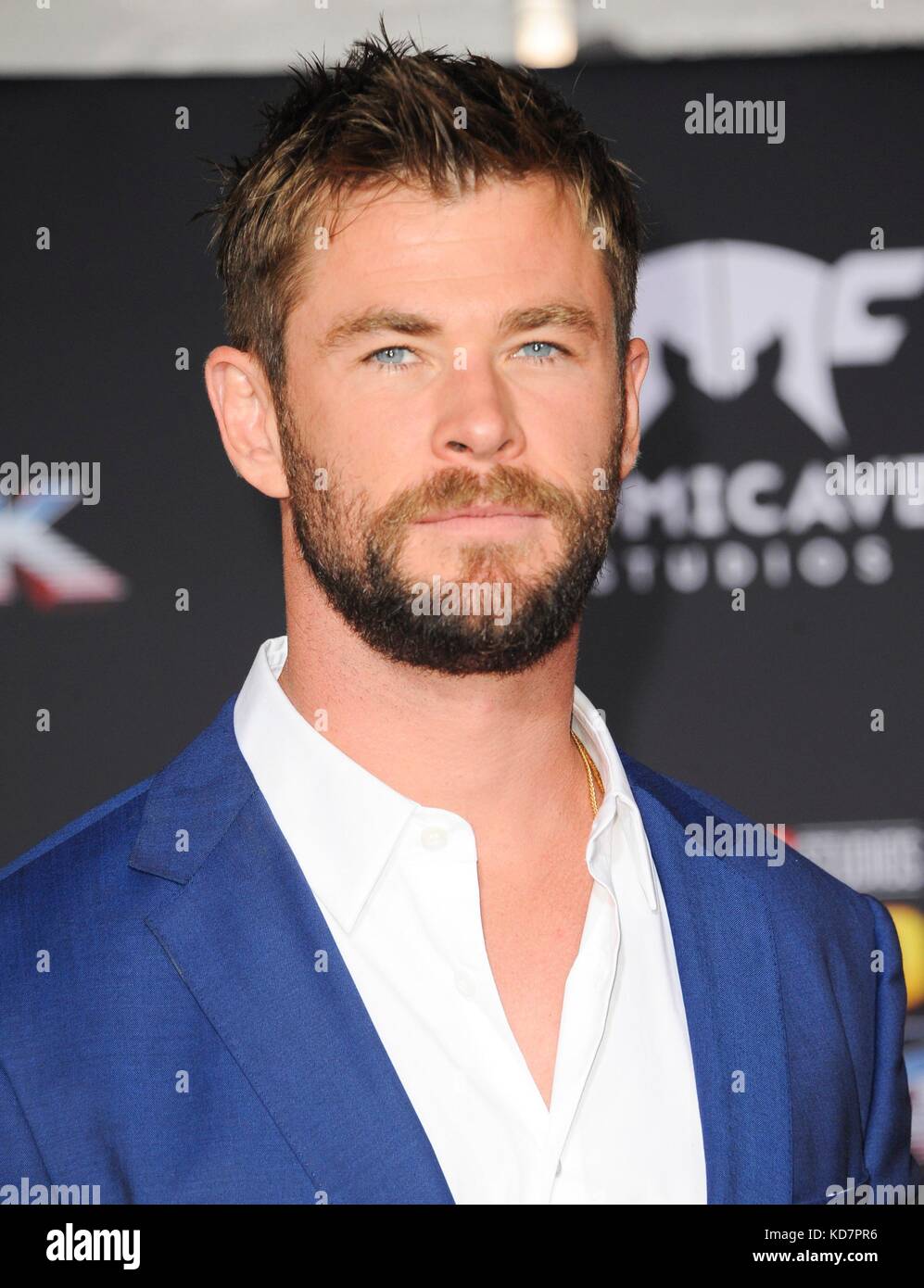 Los Angeles, CA, USA. 10th Oct, 2017. Chris Hemsworth at arrivals for