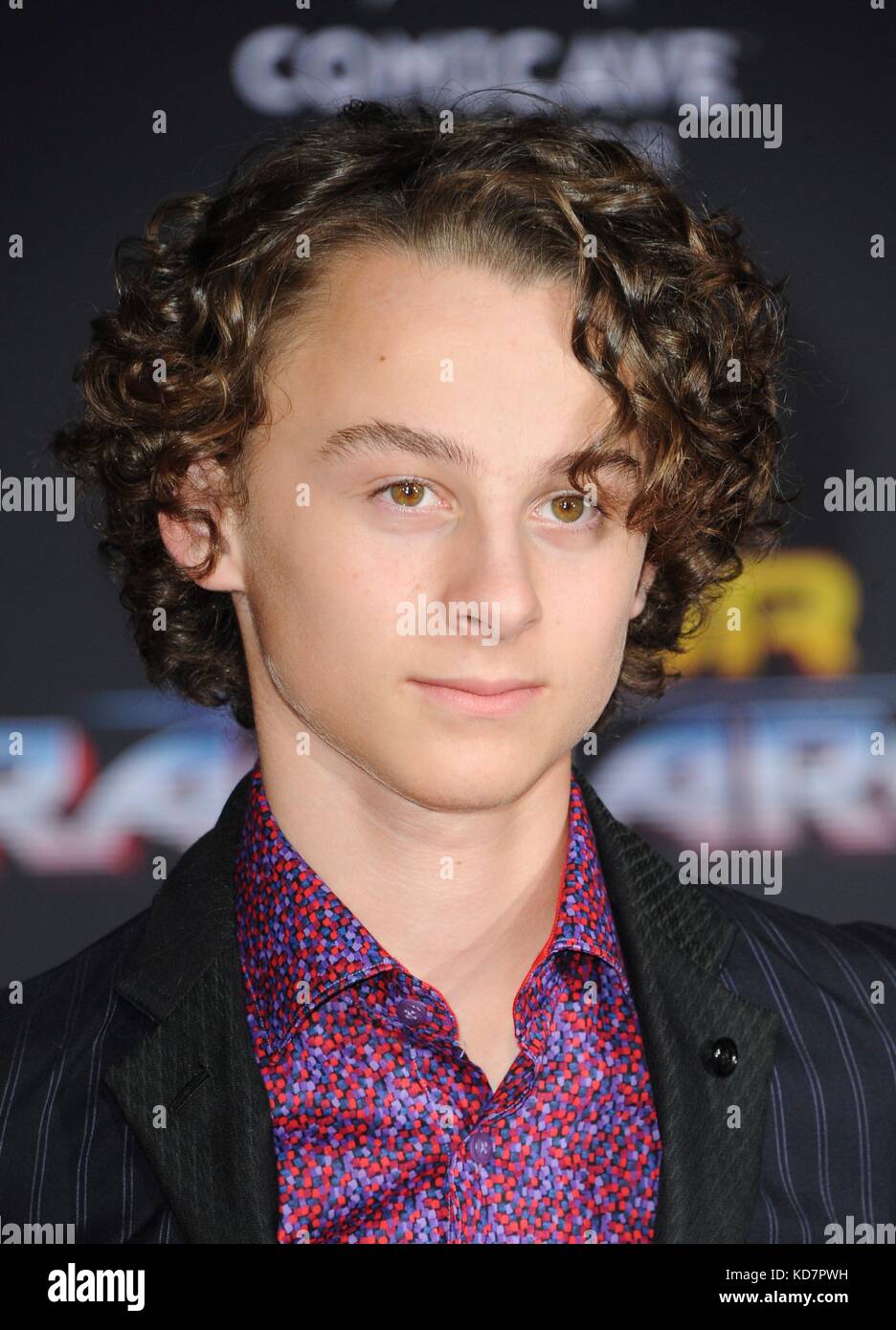 Los Angeles, CA, USA. 10th Oct, 2017. Wyatt Oleff at arrivals for THOR ...