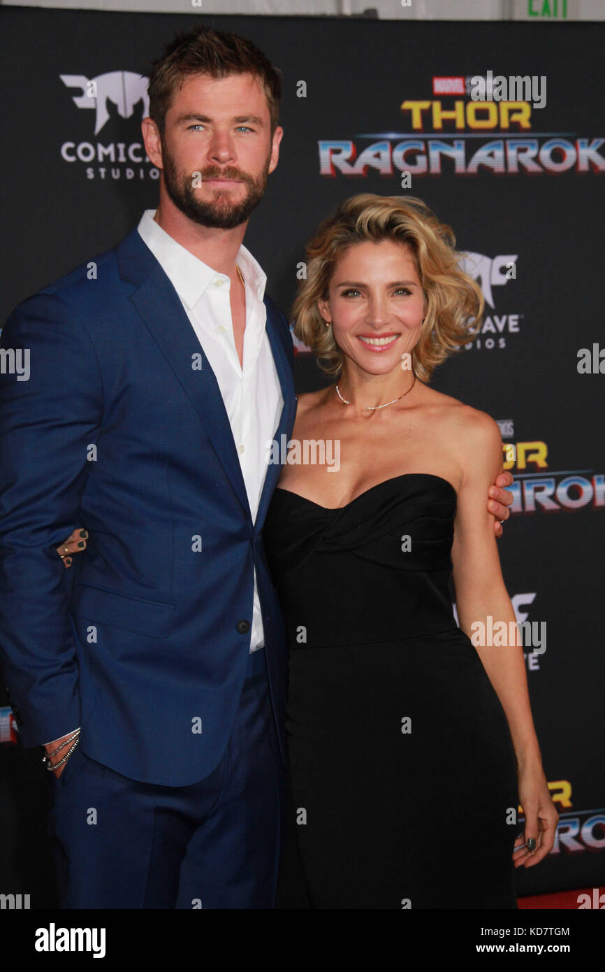 Chris hemsworth premiere 2017 hi-res stock photography and images - Alamy