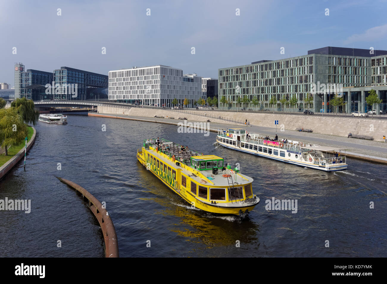 Cruise boats on the River Spree in Berlin, Germany Stock Photo - Alamy