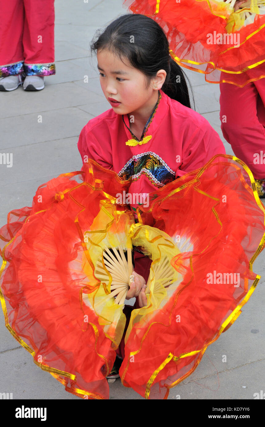 Chinese New Year Celebrations By Chinese Community In Barcelona chinese-new-year-celebrations-by-chinese-community-in-barcelona