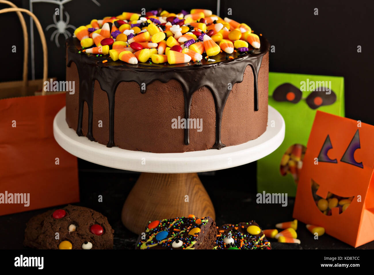 Halloween chocolate cake with candy on top Stock Photo: 163065292 ...