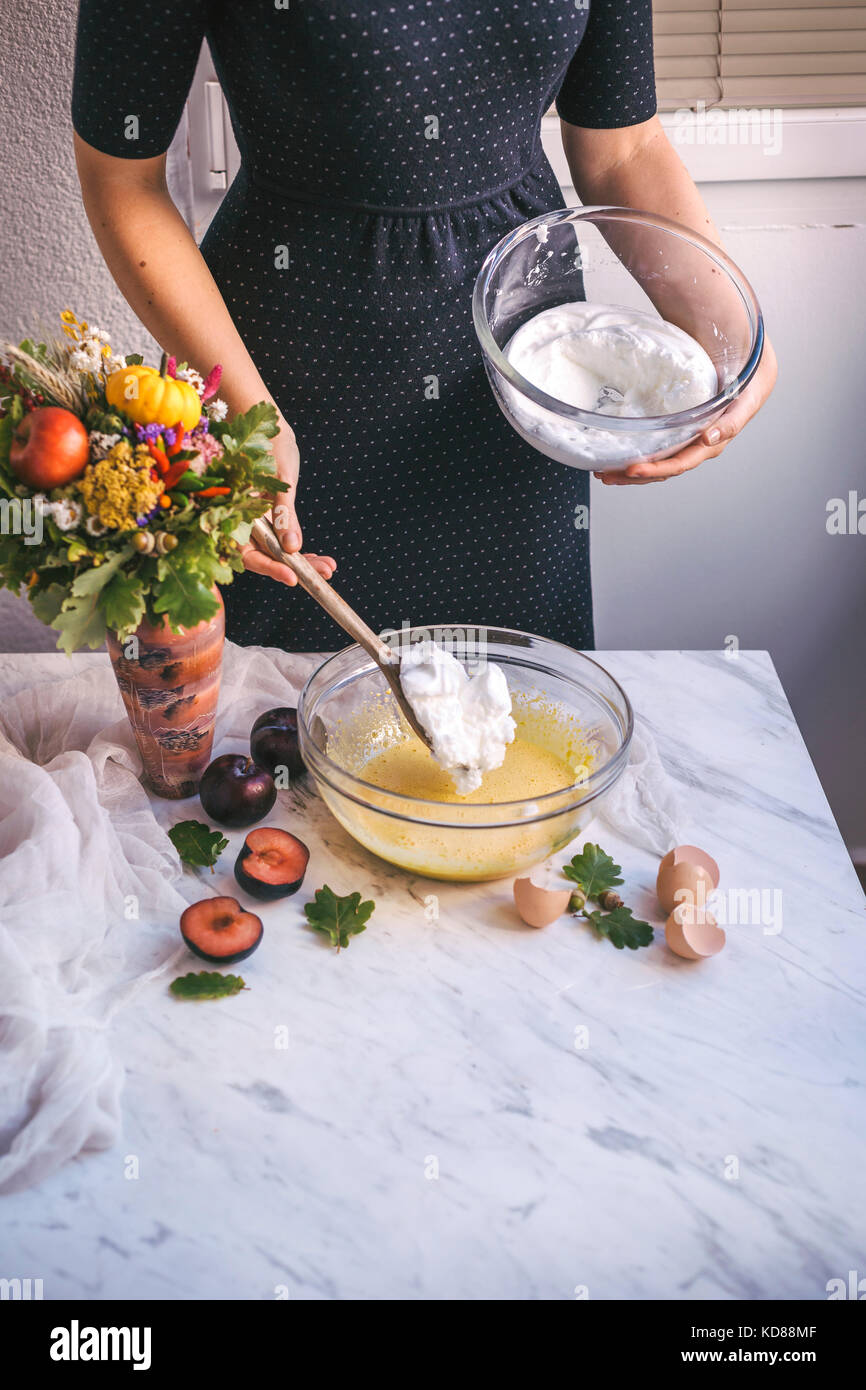 Batter in action hi-res stock photography and images - Alamy