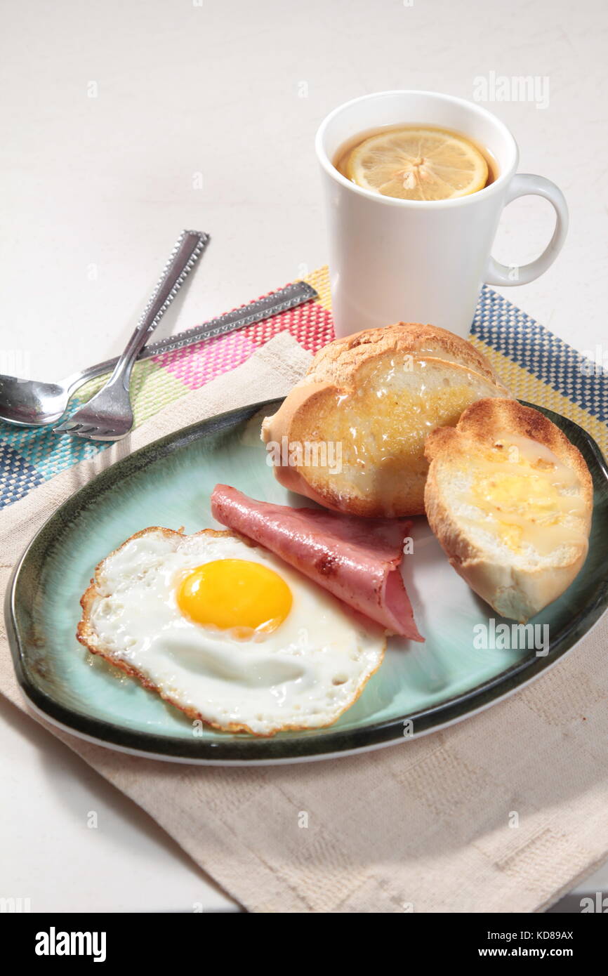 Set bread breakfast illustration hi-res stock photography and images ...