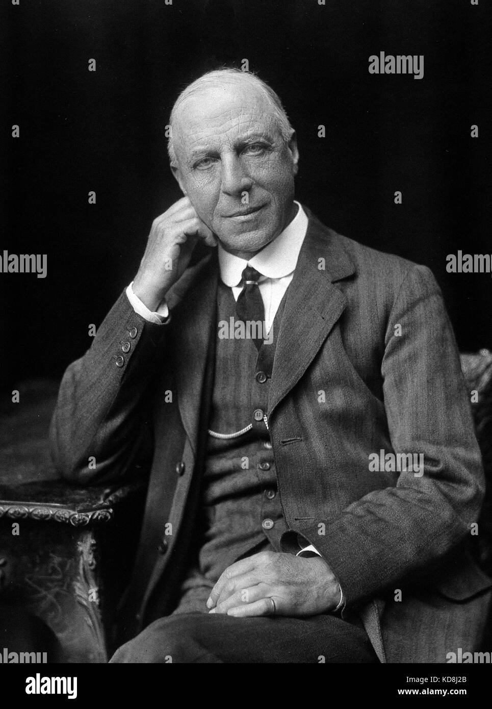 EDWARD SHARPER-SCHAFER (1850-1935) English physiologist who jointly discovered adrenaline with George Oliver Stock Photo