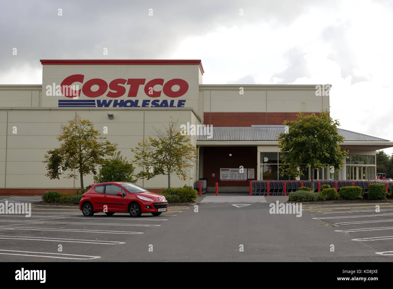 Costco Wholesale UK Ltd at St Rollox Business Park, Springburn, Glasgow Stock Photo