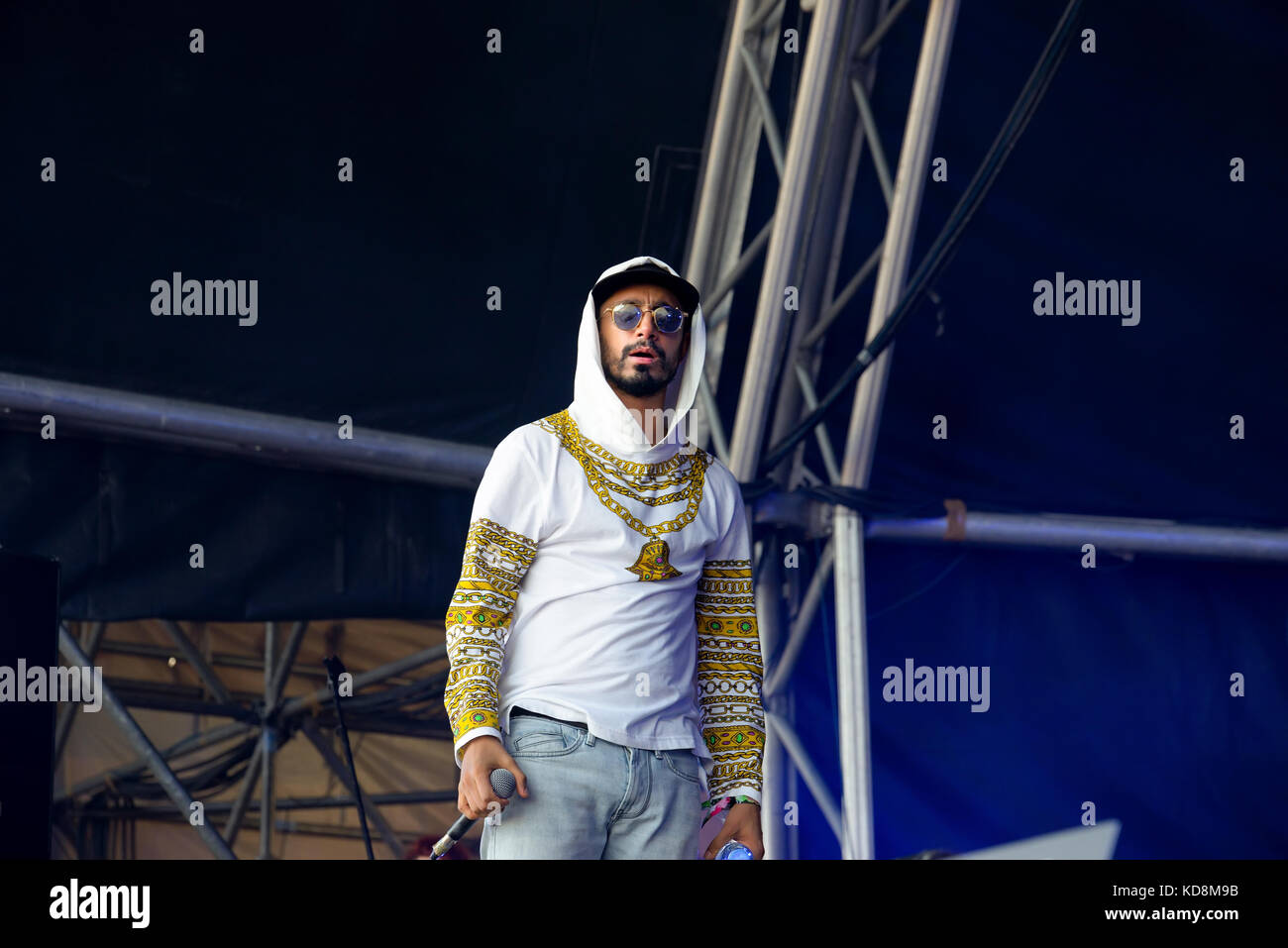 Pakistani Rappers Uk BARCELONA - JUN 3: Swet Shop Boys (Indian Pakistani hip hop group ...