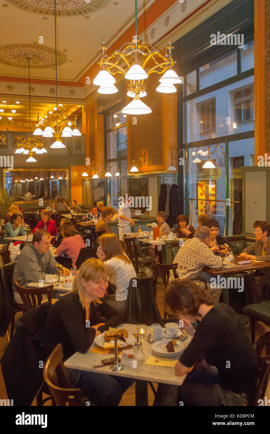 Ungarn, Budapest, Pest, Cafe Central Stock Photo