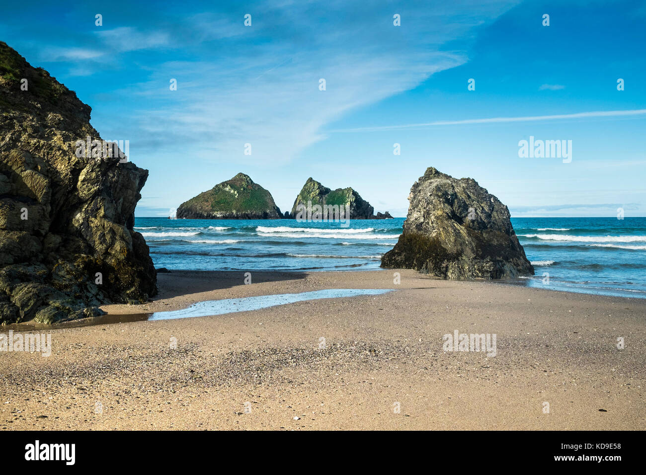 The iconic Gull Rocks at Holywell Bay one of the Poldark film locations in Cornwall. Stock Photo