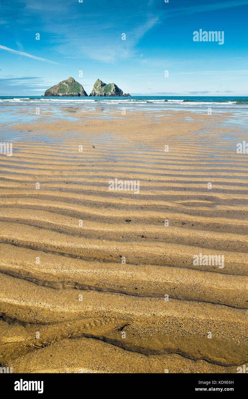 Gull Rocks at Holywell Bay Cornwall - Holywell Bay one of the iconic Poldark film locations in Cornwall. Stock Photo