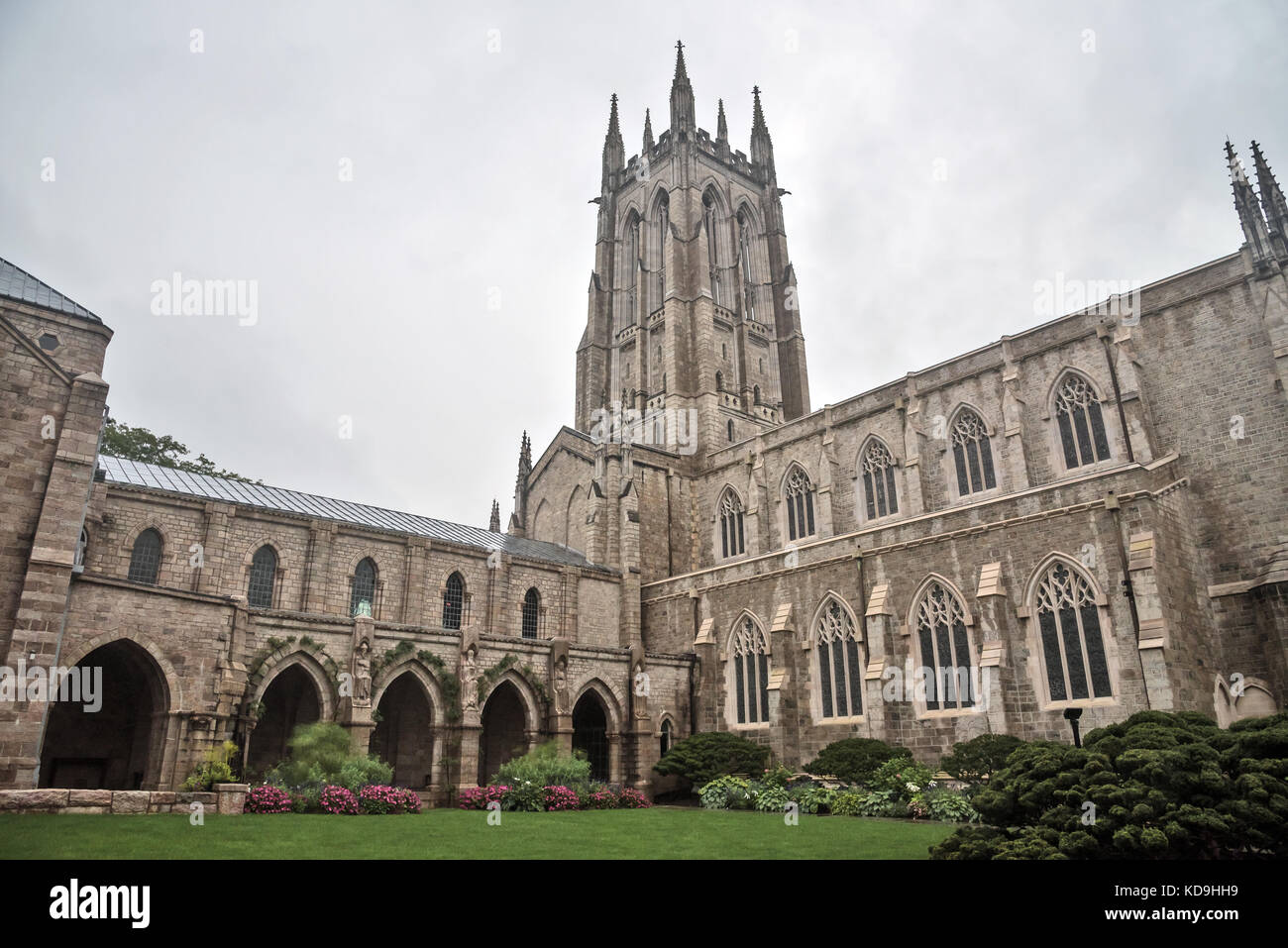 Bryn athyn cathedral hires stock photography and images Alamy