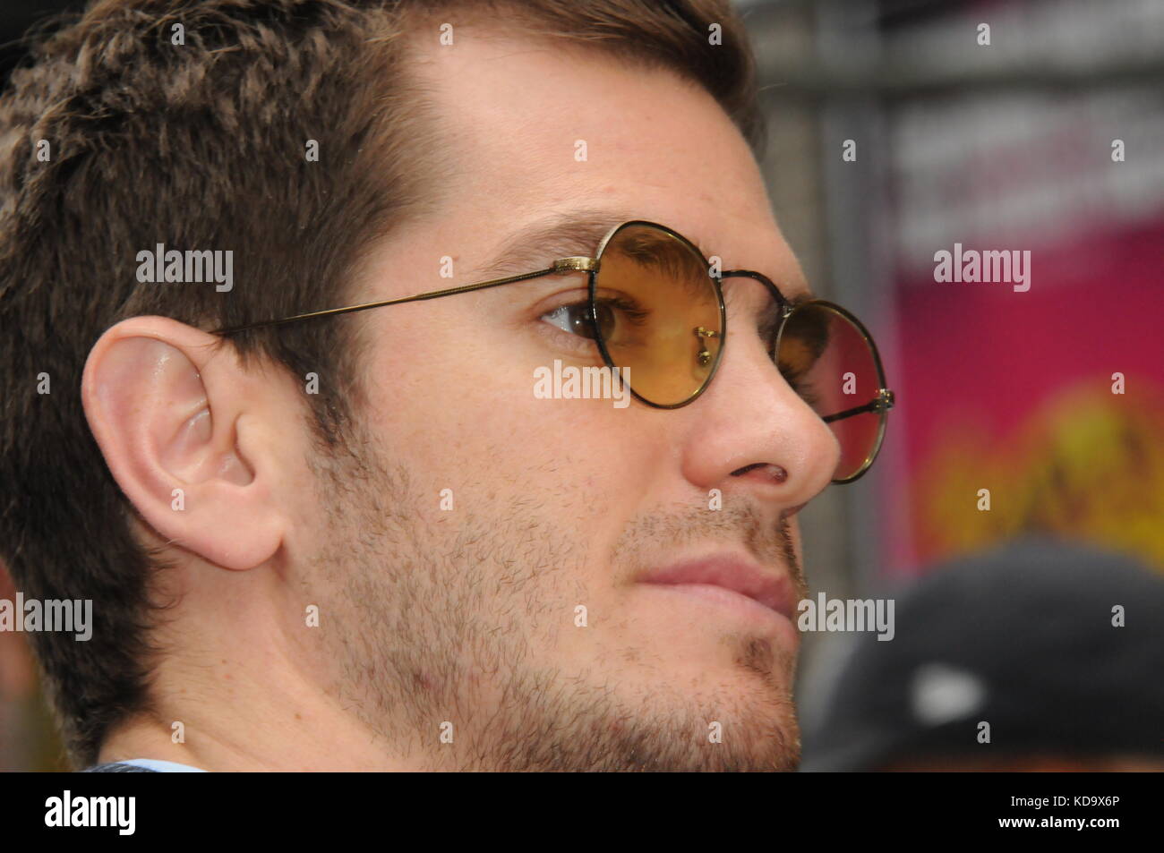 Andrew Garfield arriving at Colbert Show Stock Photo Alamy