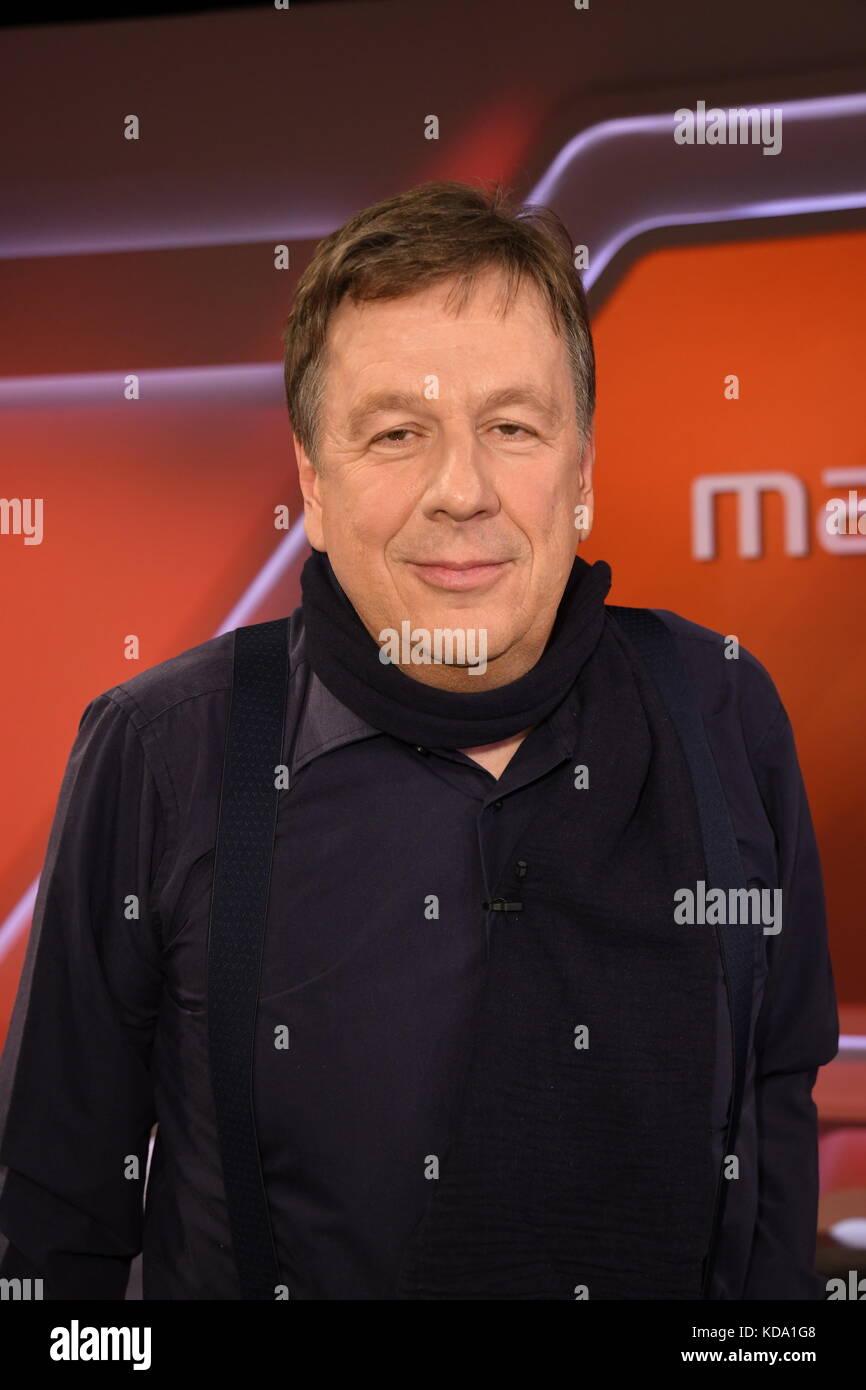 Cologne, Germany. 11th Oct, 2017. Meteorologist Jorg Kachelmann as guest in the ARD talk show 'Maischberger' in Cologne, Germany, 11 October 2017. Credit: Horst Galuschka/dpa/Alamy Live News Stock Photo