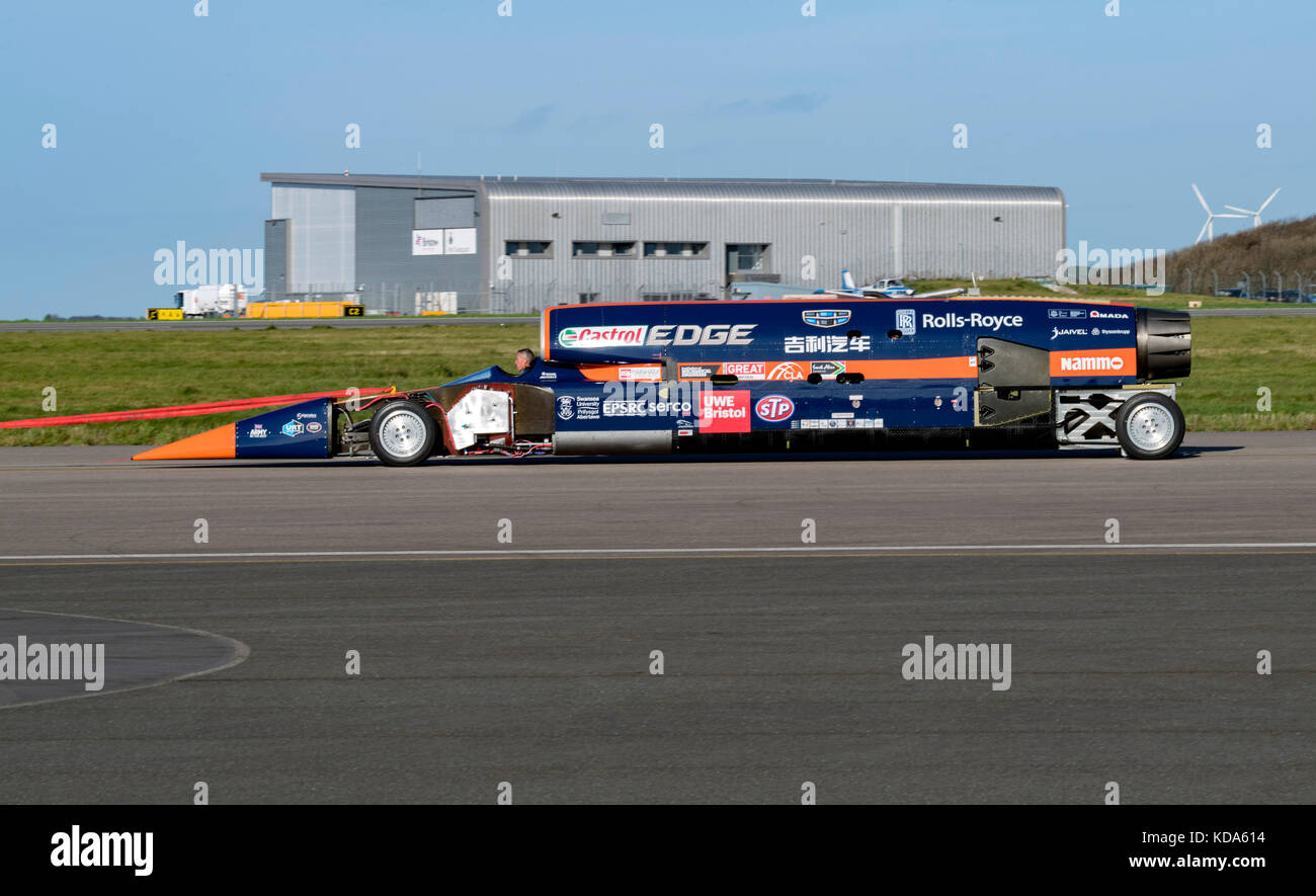 Newquay Airport, Cornwall, UK. 12th Oct, 2017. Bloodhound SCC being towed back to headquarters post testing at Newquay Airport on 12th October 2017 Credit: Bob Sharples/Alamy Live News Stock Photo