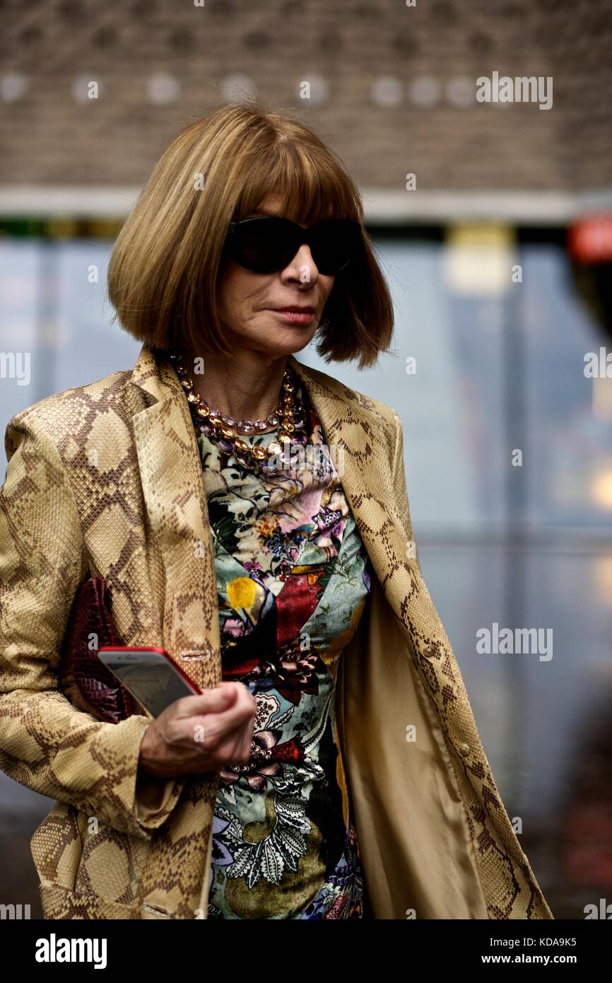 Anna Wintour after Christopher Kane London Fashion Week .Spring summer SS18 . Sept 2017 Street style ***for editorial use only*** Stock Photo