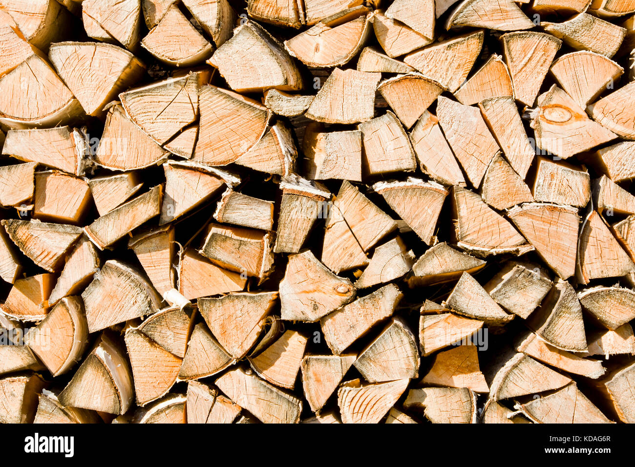 Pile birch logs background hi res stock photography and images Alamy