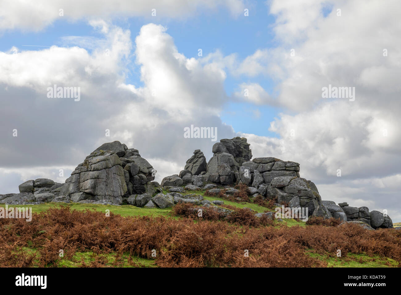 Dartmoor granite rocks devon england hi-res stock photography and ...