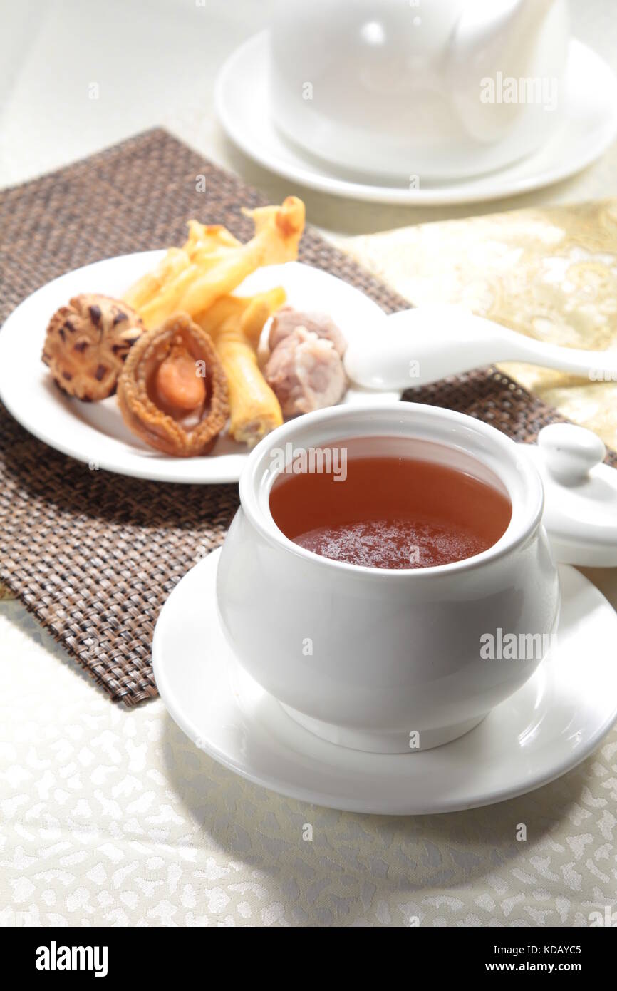 chinese chicken or seafood broth Stock Photo Alamy