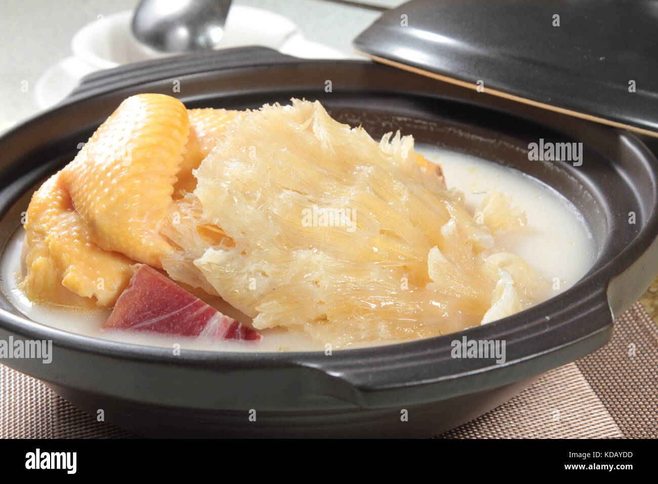 chinese chicken or seafood broth Stock Photo Alamy