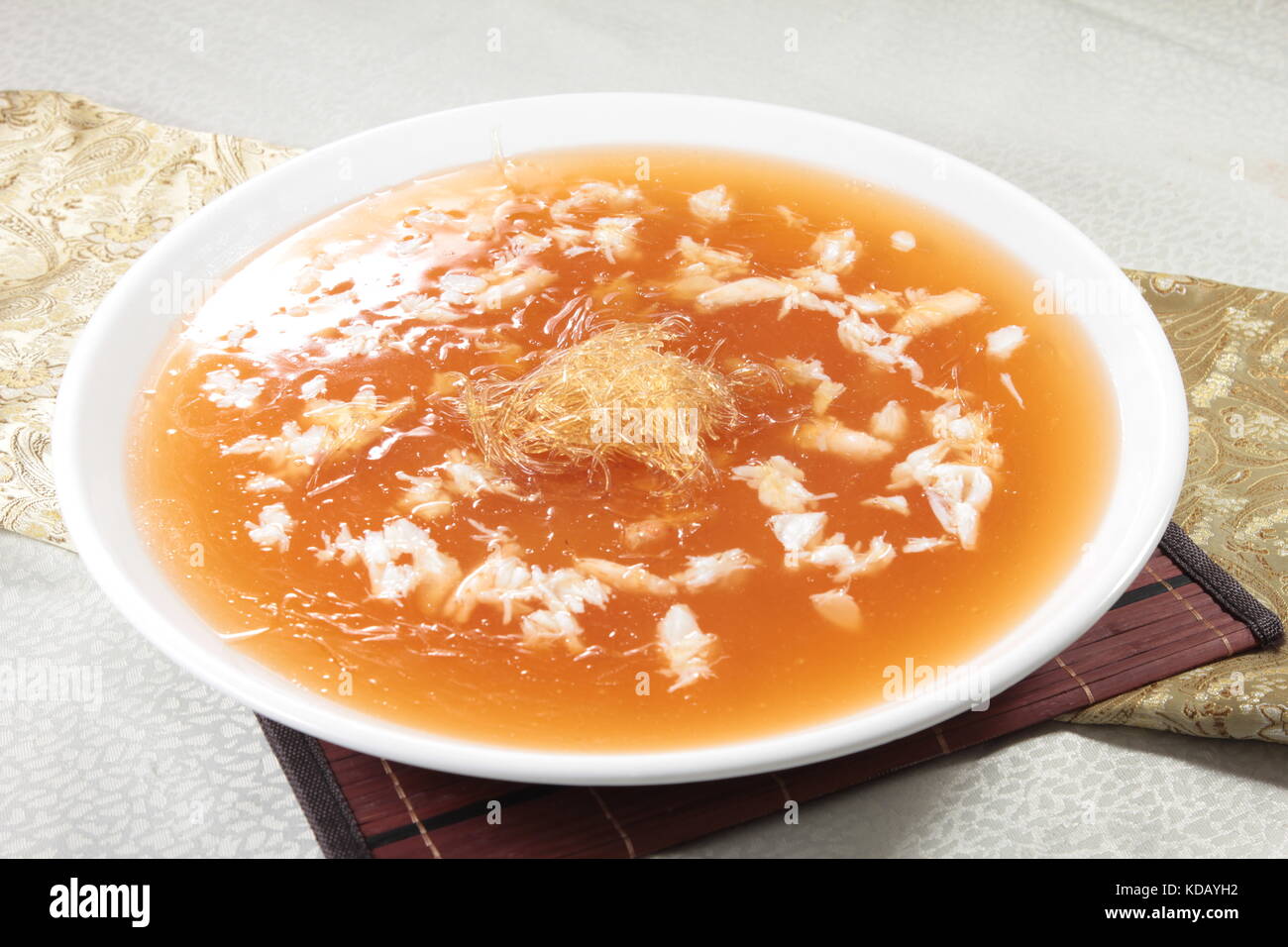 chinese chicken or seafood broth Stock Photo Alamy