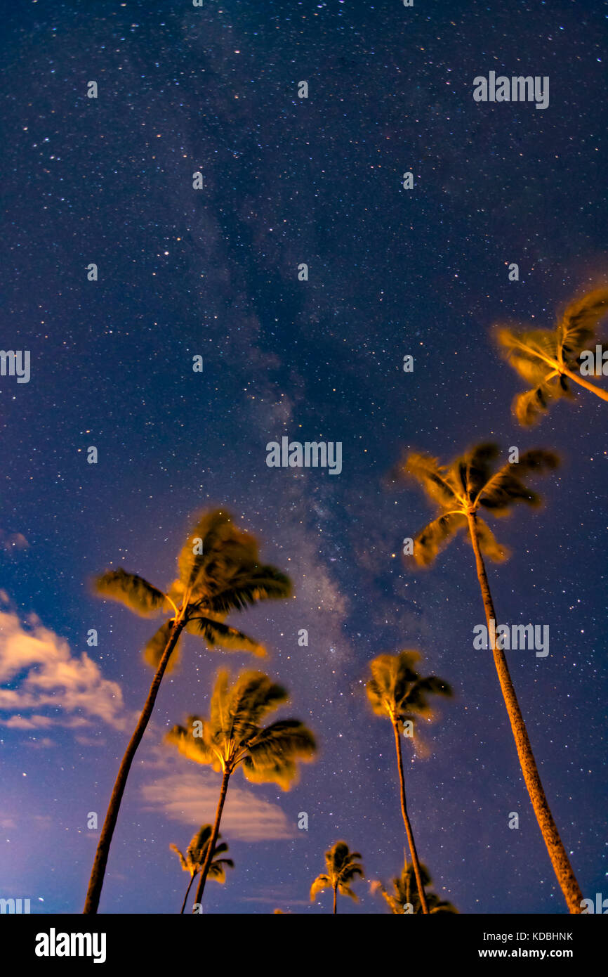 Views of the summer Milky Way from the island of Oahu, Hawaii Stock ...