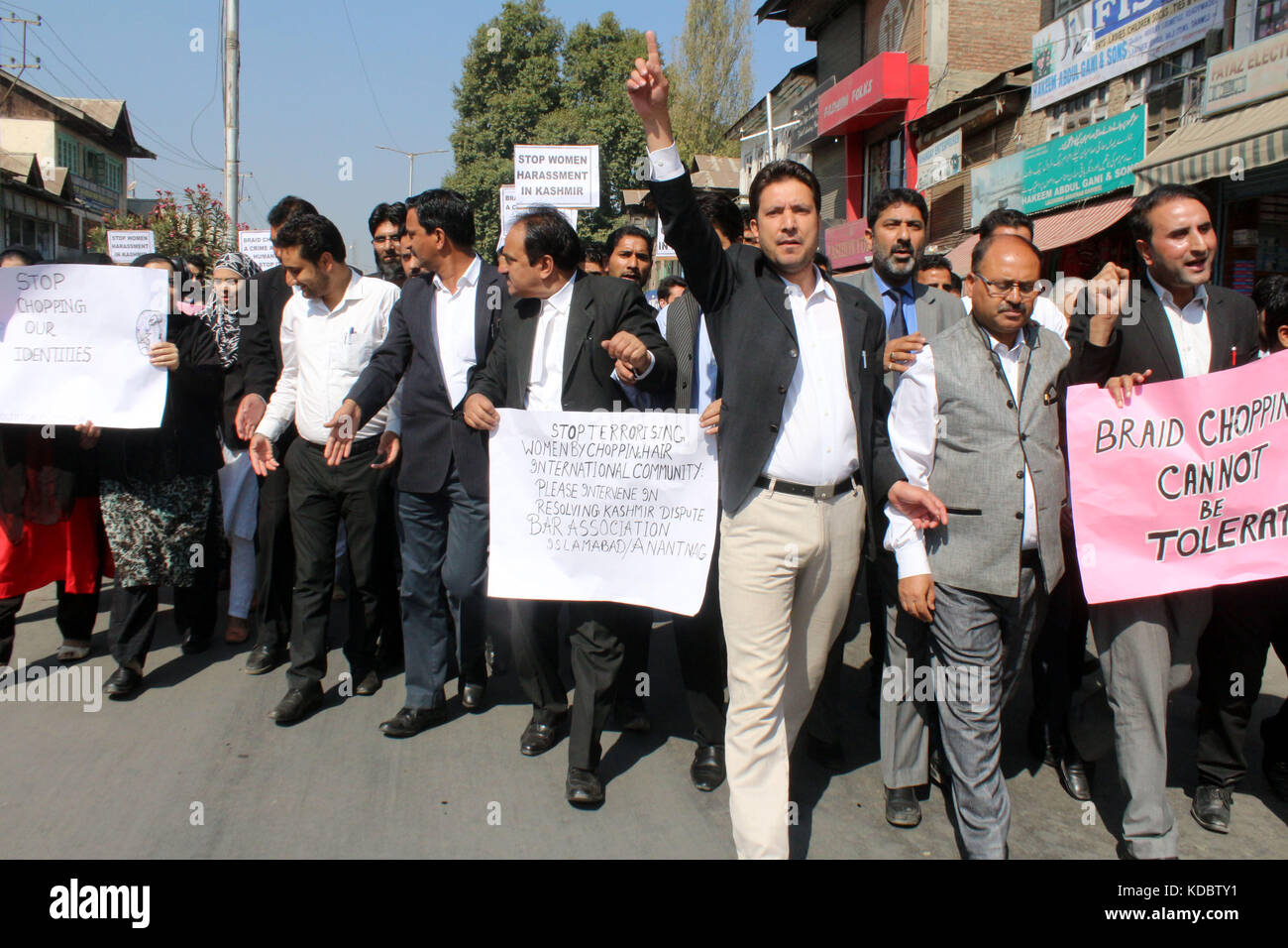 Anantnag, India. 12th Oct, 2017. Lawyers marches in protest against braid chopping in Anantnag. Credit: Muneeb Ul Islam/Pacific Press/Alamy Live News Stock Photo