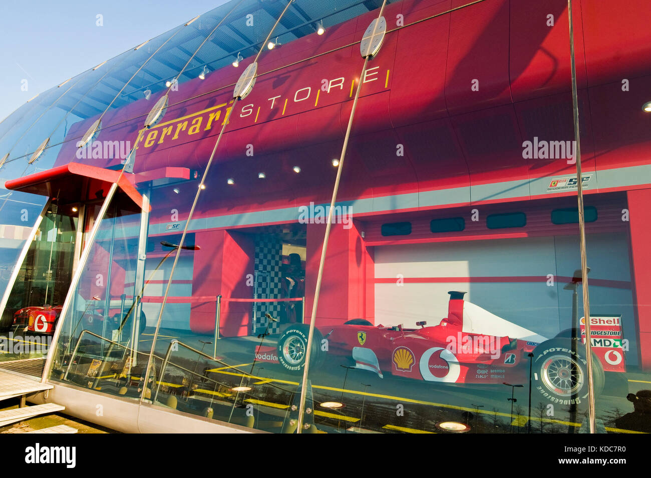 Ferrari shop hi-res stock photography and images - Page 2 - Alamy