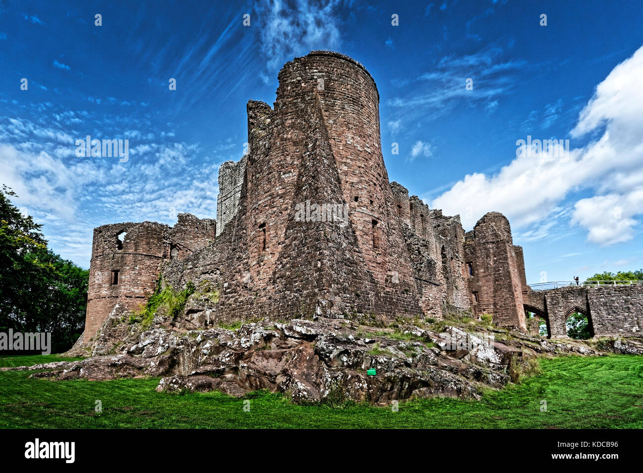 Goodrich Castle is a Norman medieval castle  to the north of Goodrich village, Herefordshire, England, between Monmouth and Ross-on-Wye. Stock Photo