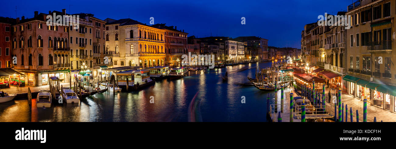 The grand canal at night hi-res stock photography and images - Alamy