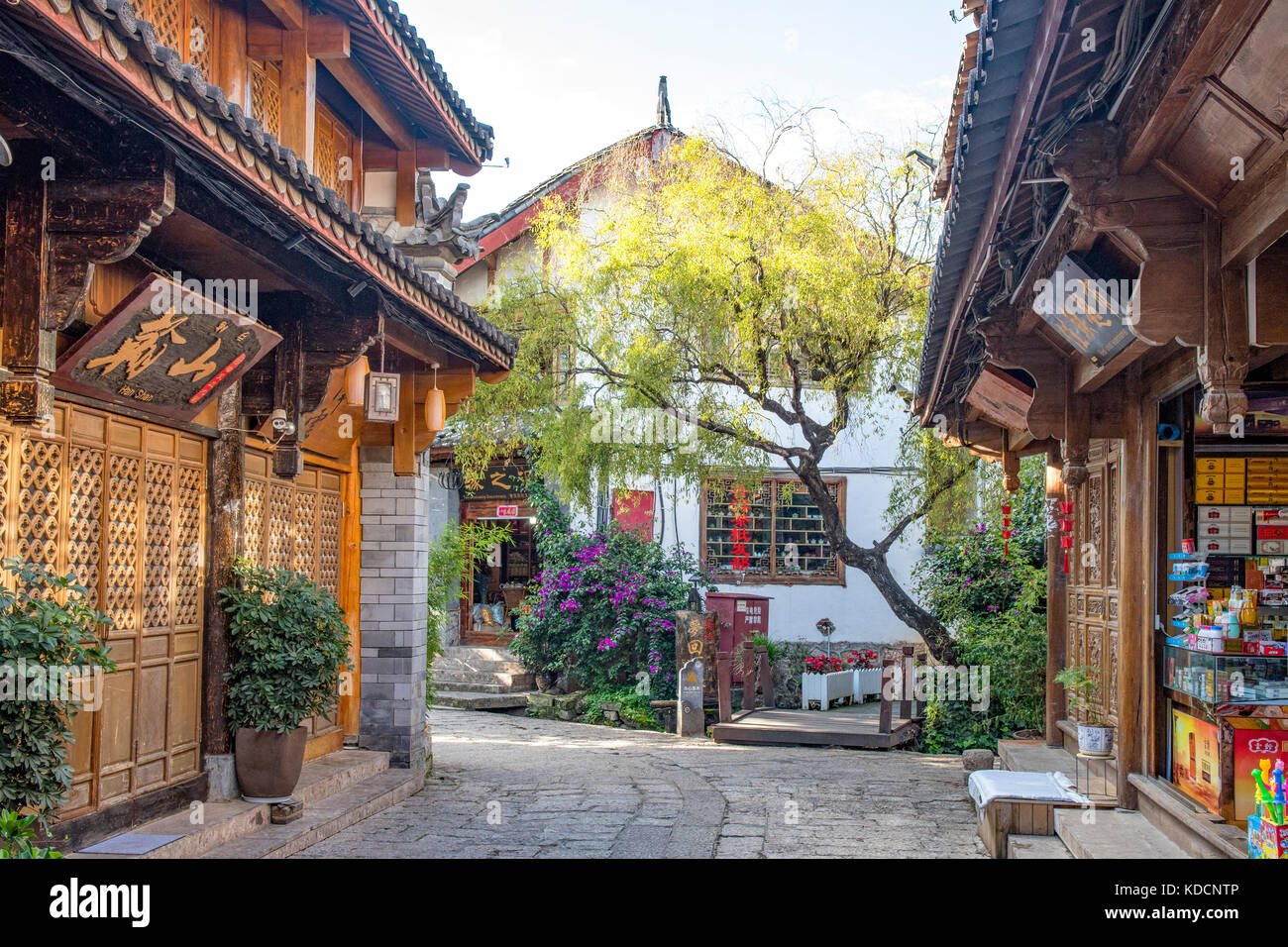 Street Scene in Ancient Town, Lijiang, Yunnan, China Stock Photo