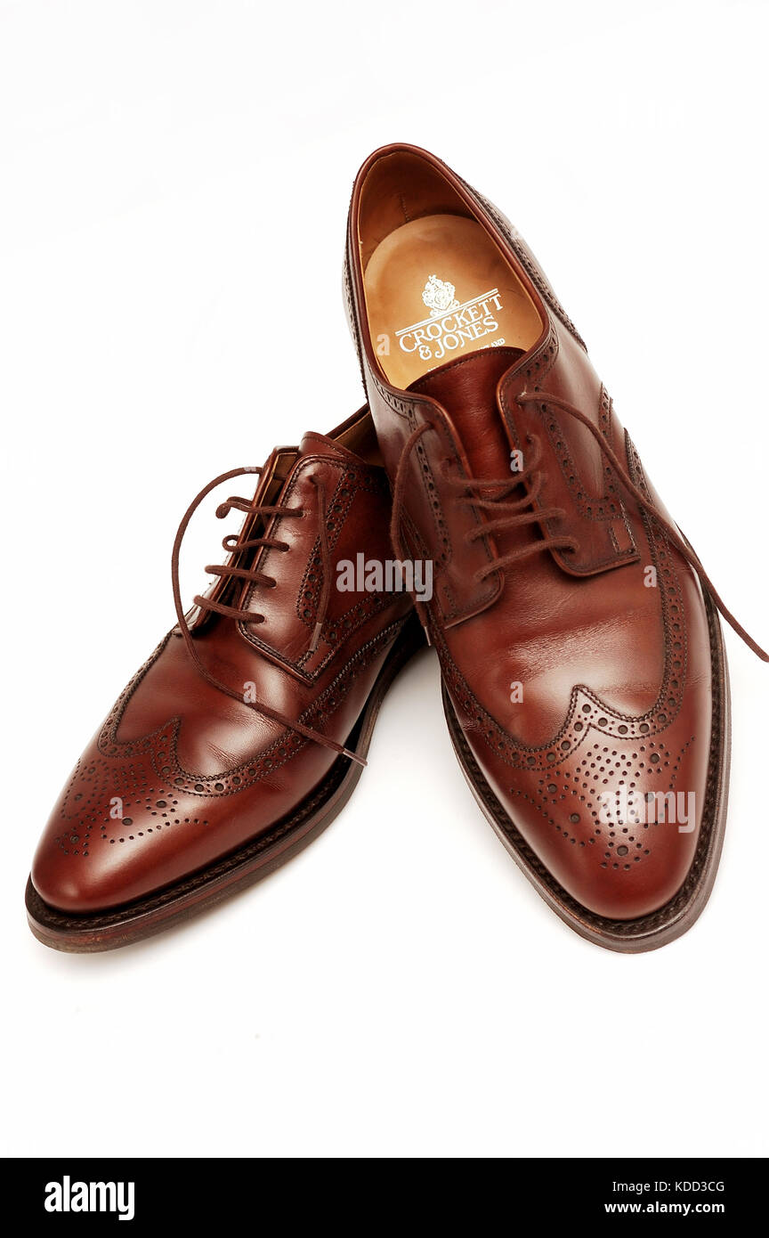 How to wash smelly leather deals shoes