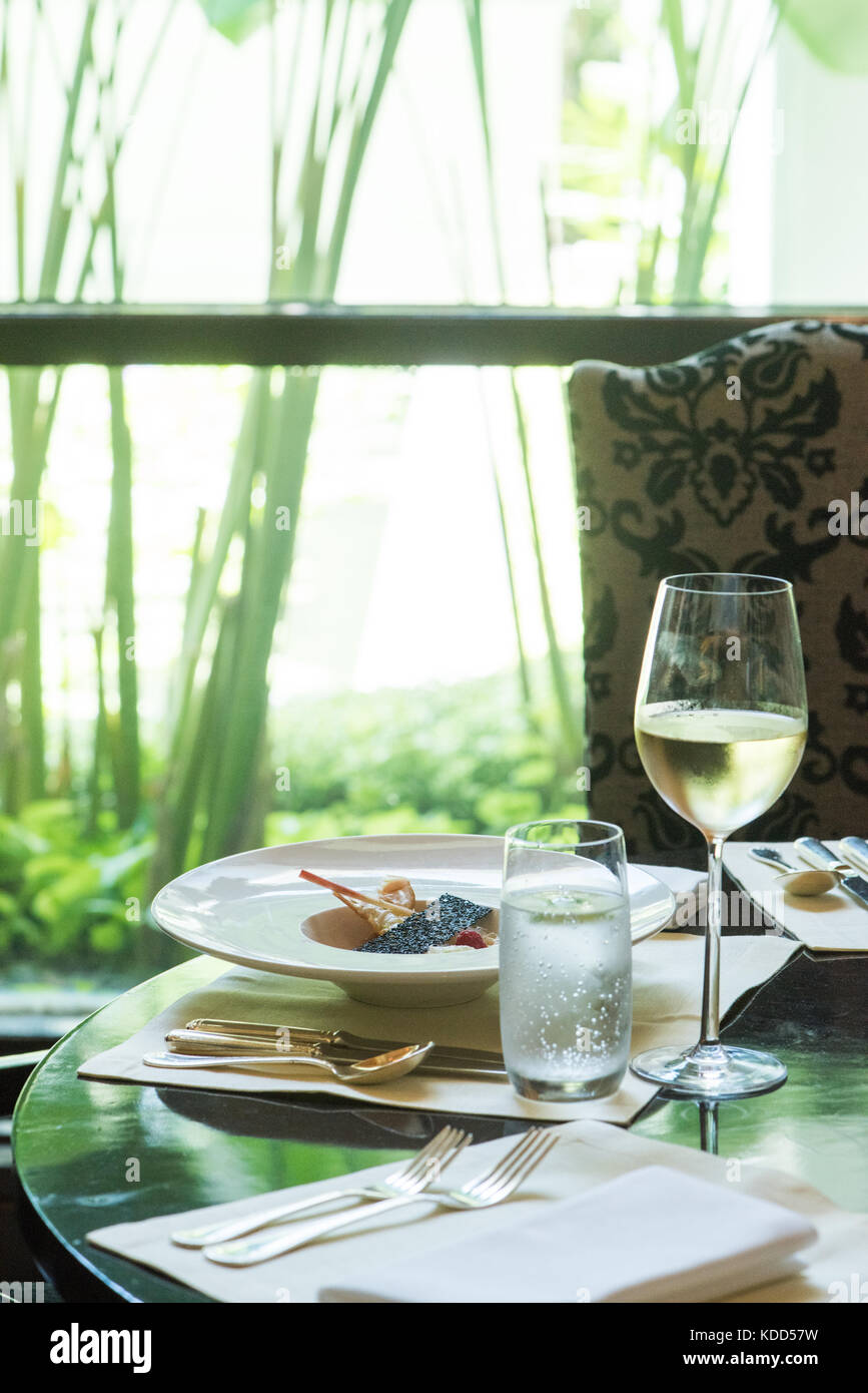 Table setup hotel restaurant hires stock photography and images Alamy