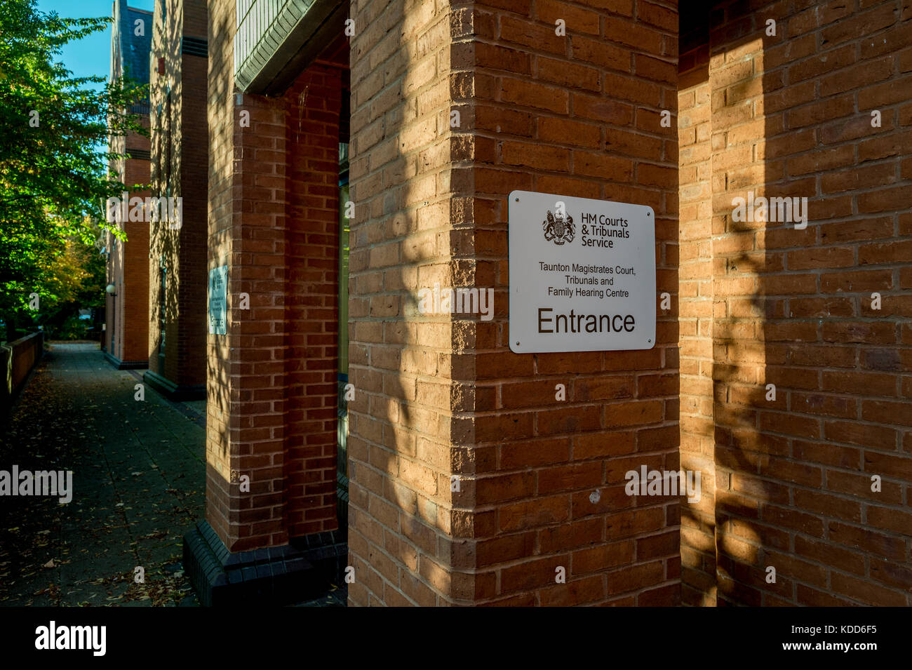 The outside of Taunton Magistrates' Court Stock Photo Alamy