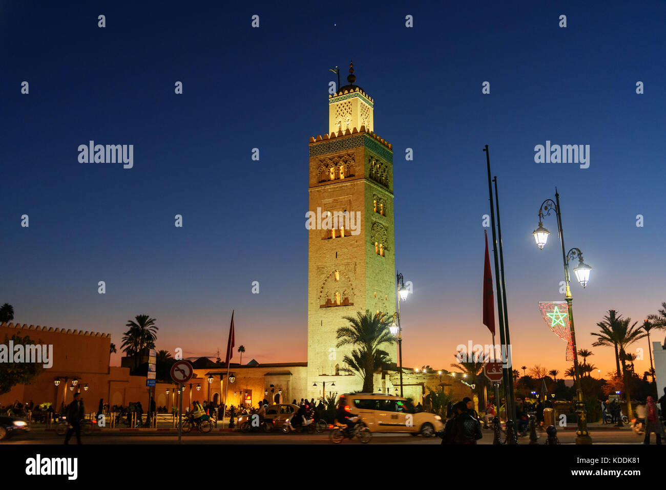 marrakech-morocco-december-20-2017-view-of-koutoubia-mosque-at