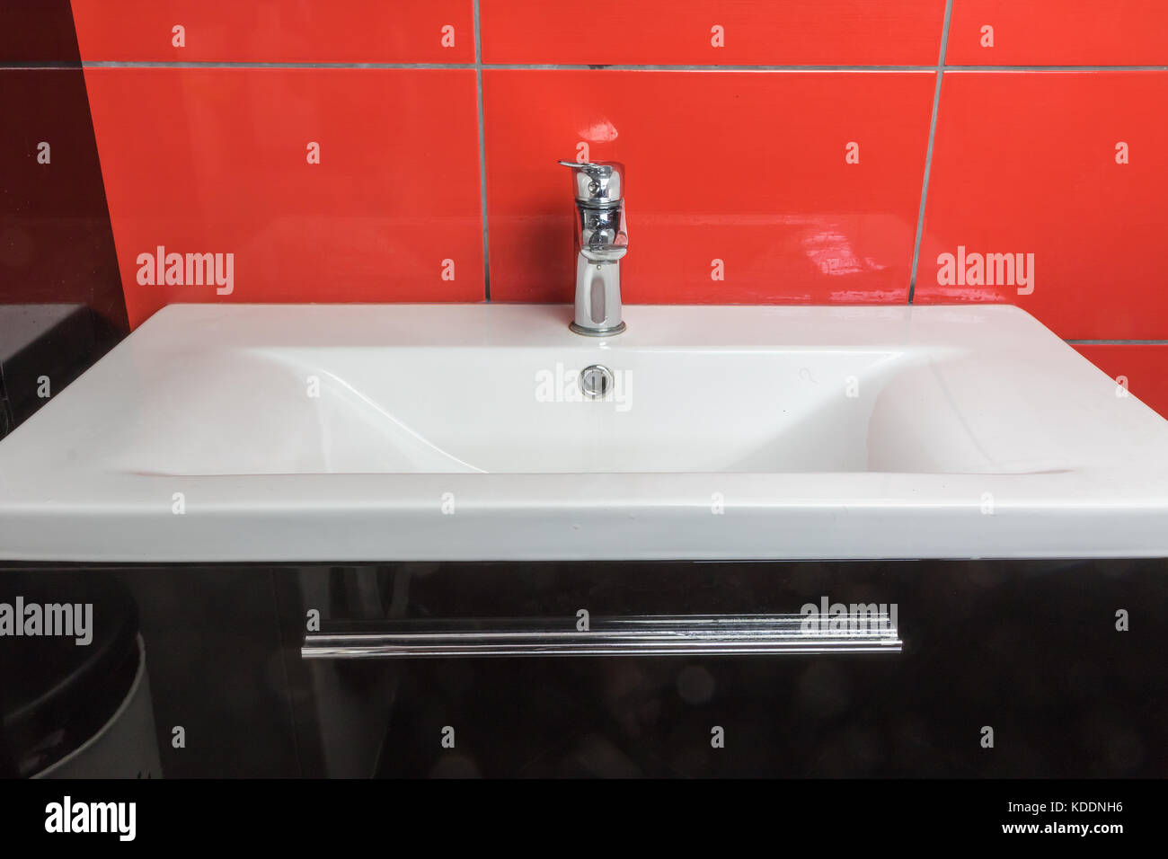 RCS Stainless Steel Farm House Outdoor Sink w/Wire Grate - RSNK3A : BBQGuys, image size:1300x956