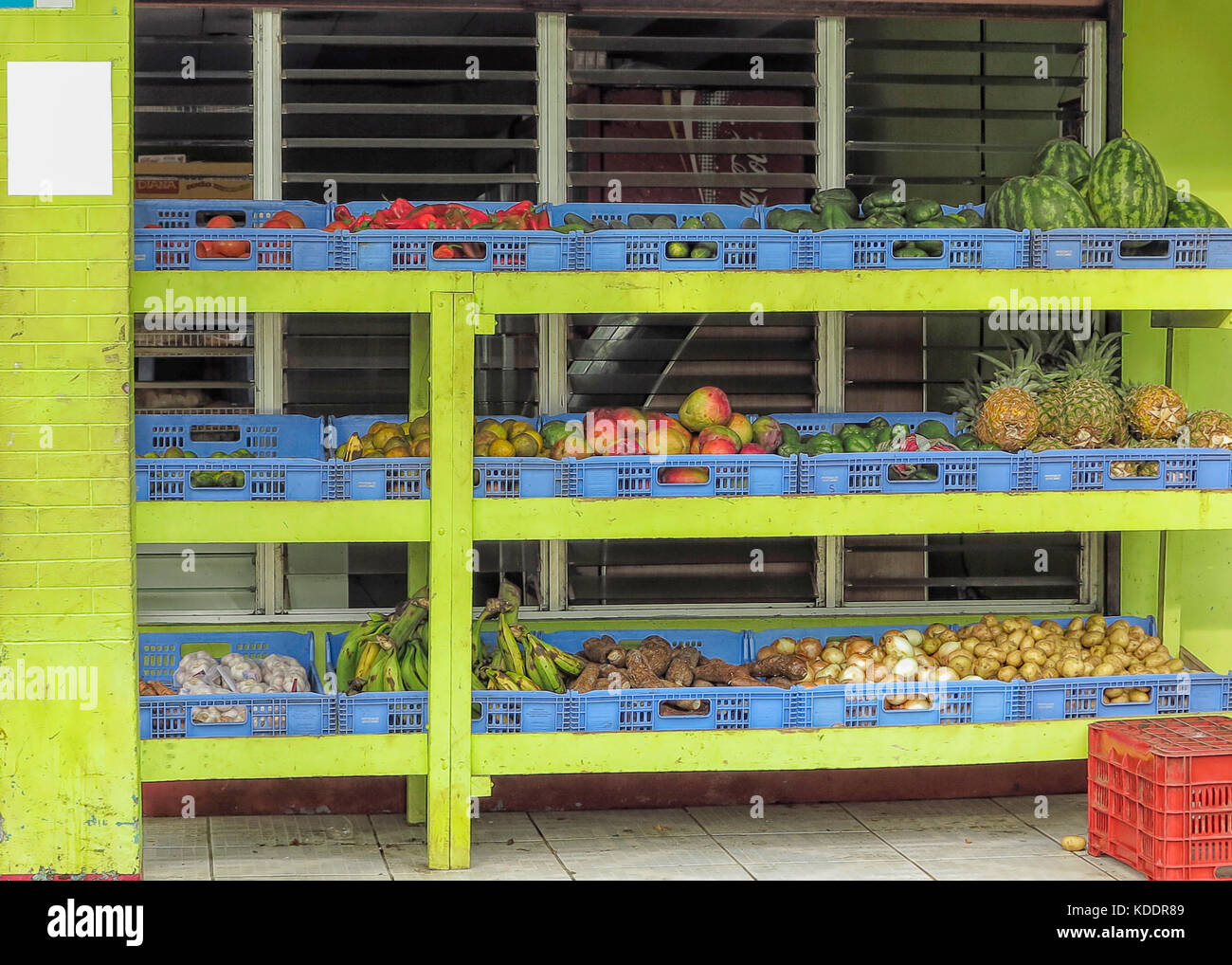 Grocery store fruit vegetables hires stock photography and images Alamy