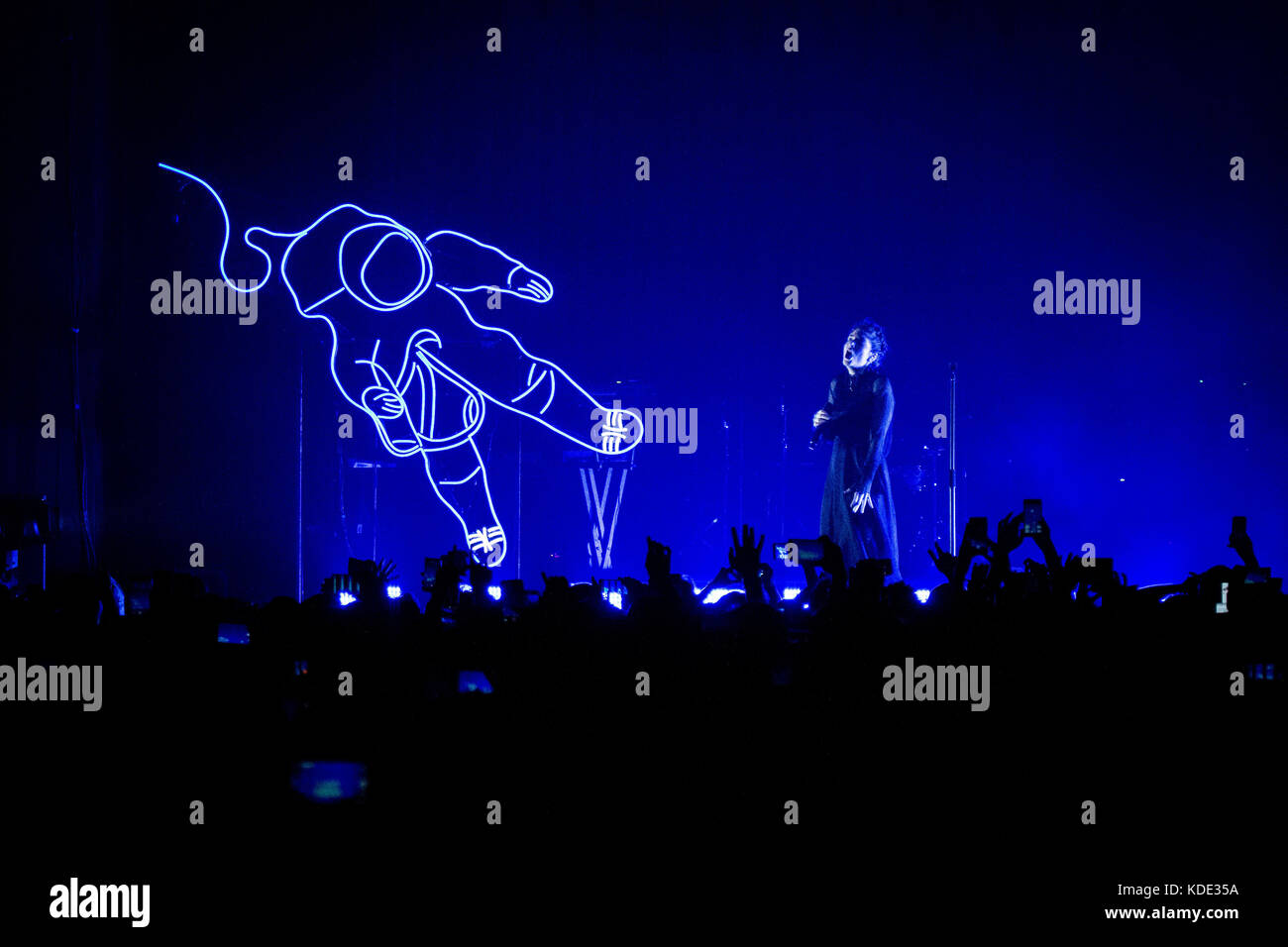 Milan, Italy 12th october 2017 Lorde performs live at Fabrique © Roberto Finizio / Alamy Live News Stock Photo