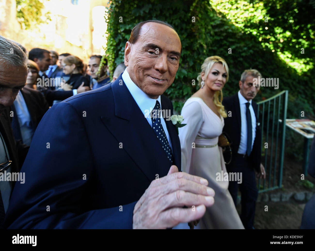 Ravello, Italy. 13th Oct, 2017. Silvio Berlusconi and Francesca Pascale in Ravello, at the wedding of her sister Marianna Pascale. 13/10/2017, Ravello, Italy Credit: Independent Photo Agency Srl/Alamy Live News Stock Photo