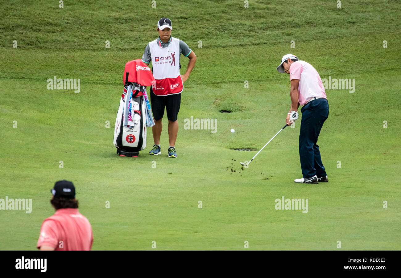 Kuala Lumpur, Malaysia. 13th October, 2017. Japan Hideki Matsuyama aiming for the green at PGA CIMB Classic 2017 golf tournament in Kuala Lumpur, Malaysia. © Danny Chan/Alamy Live News. Stock Photo