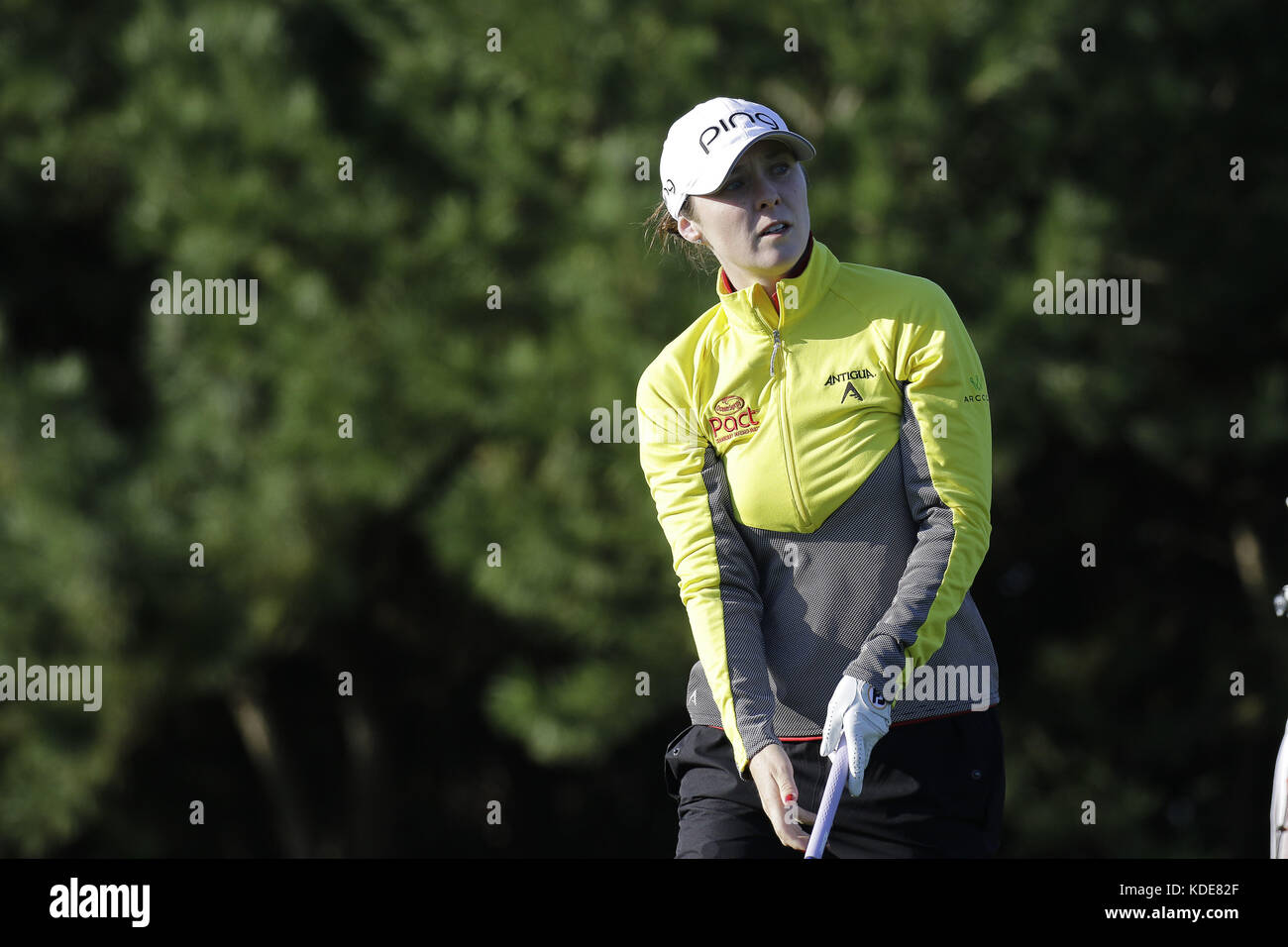 Incheon, South Korea. 13th Oct, 2017. Brittany Altomare of USA action on the 2th tee during an KEB HANA BANK LPGA Championship day 2 at Sky72 Ocean Golf range in Incheon, South Korea. Credit: Ryu Seung Il/ZUMA Wire/Alamy Live News Stock Photo
