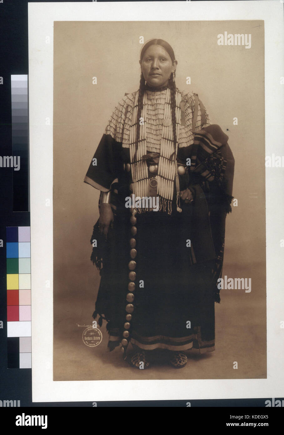 Nellie Jumping Eagle. (Cummin's Indian Congress and Wild West Show). (Taken during the 1904 World's Fair) Stock Photo