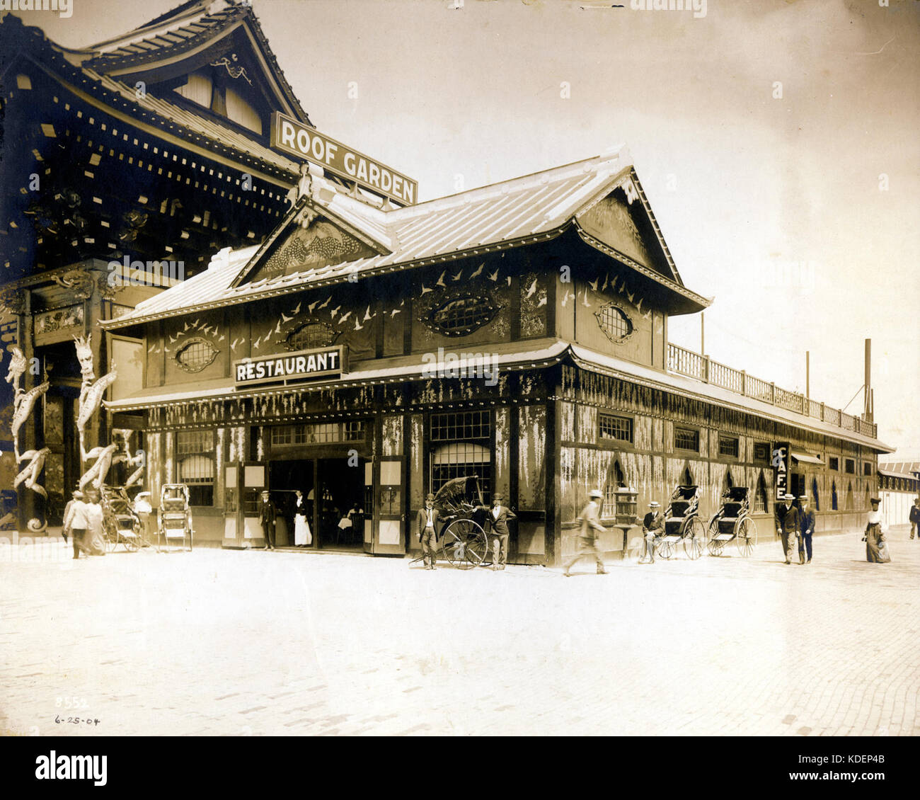 Japanese Restaurant in Fair Japan on the Pike at the 1904 World's Fair, 25 June 1904 Stock Photo