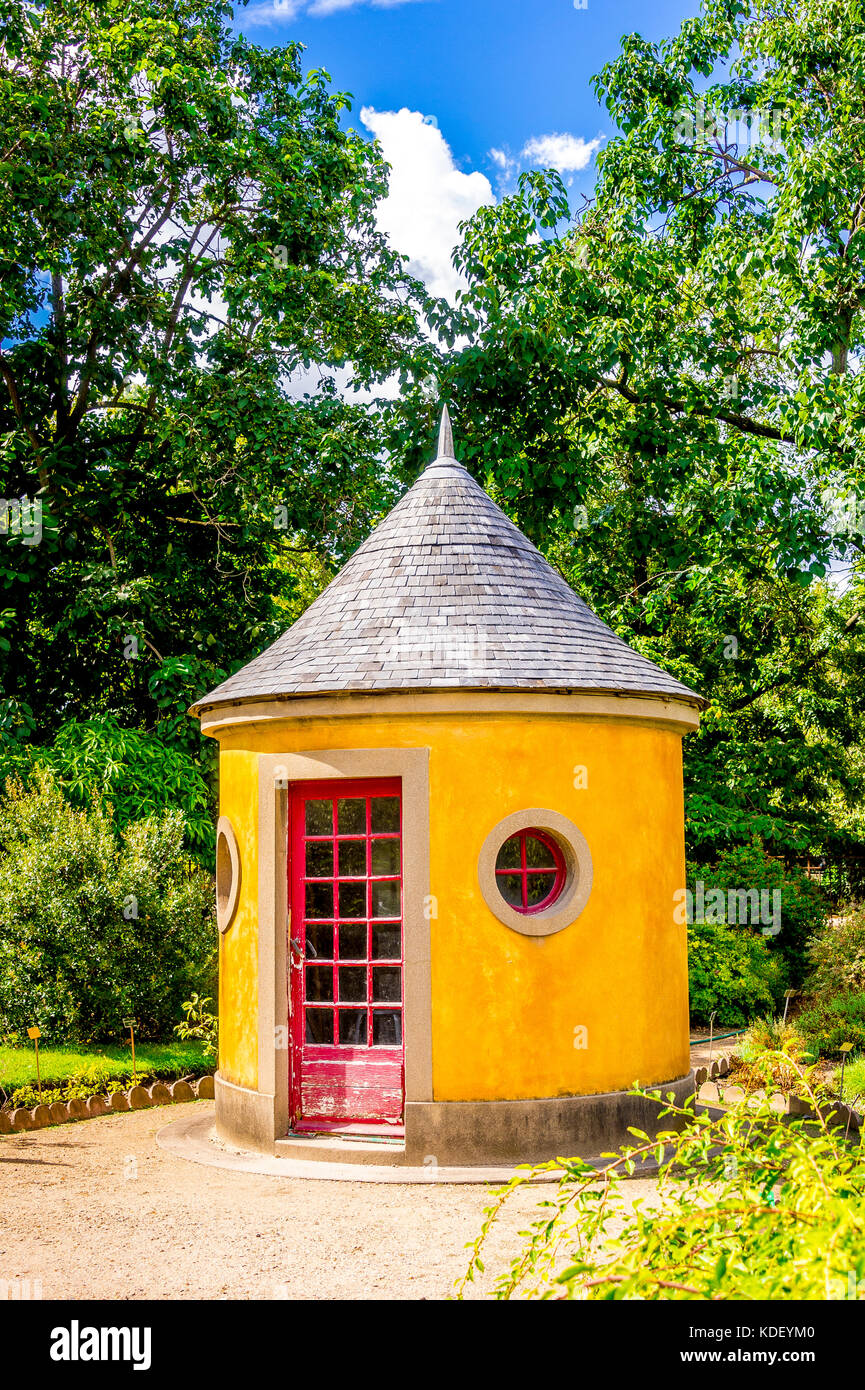 Jardin des plantes in Paris, France Stock Photo - Alamy