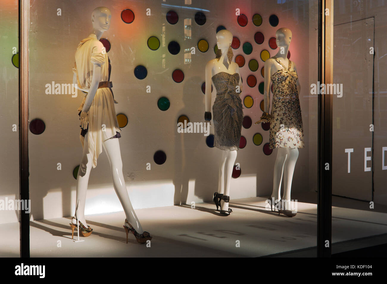 √ show window 663464-Show windows build version