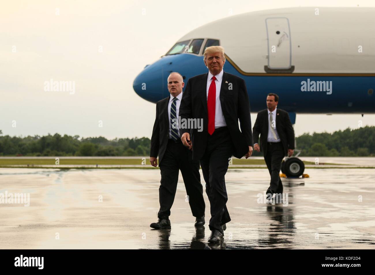 U.S. President Donald Trumps arrives at the Raleigh County Memorial Airport for the Boy Scouts of America National Jamboree July 24, 2017 near Beckley, West Virginia.   (photo by Dustin D. Biven  via Planetpix) Stock Photo