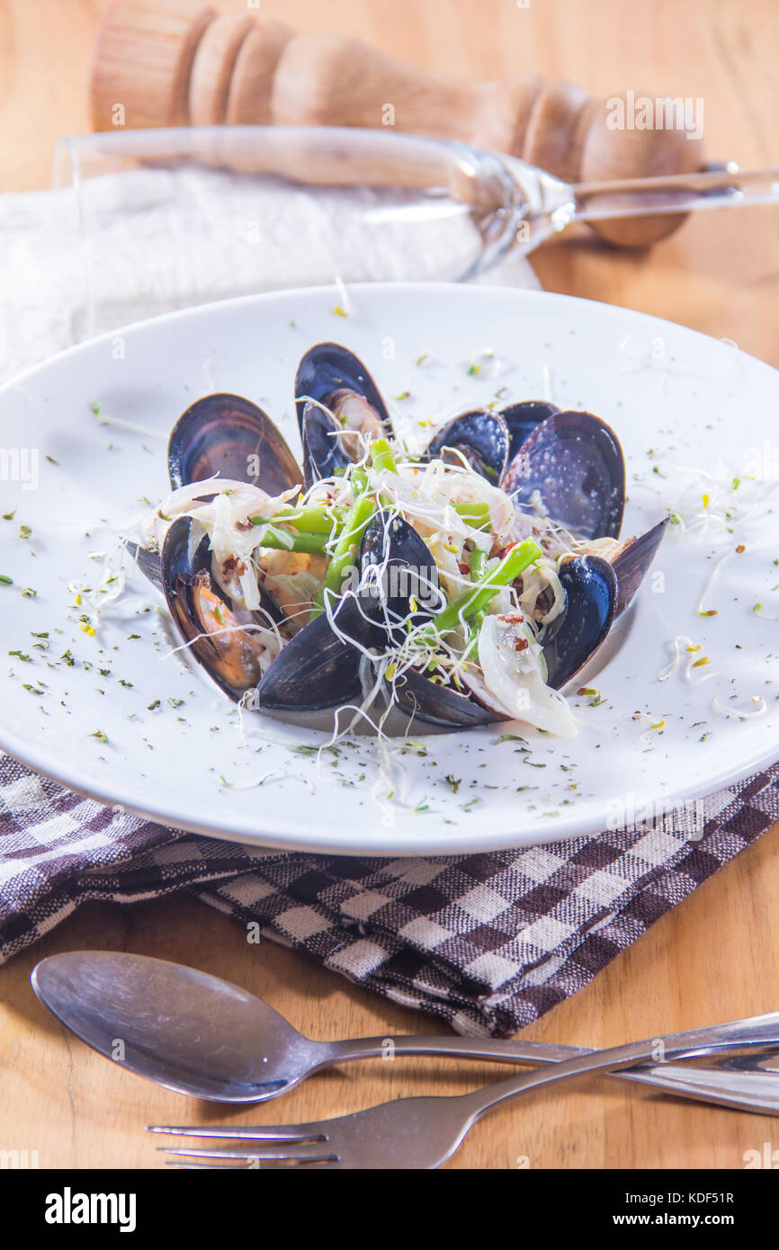 clam or mussel cuisine Stock Photo Alamy