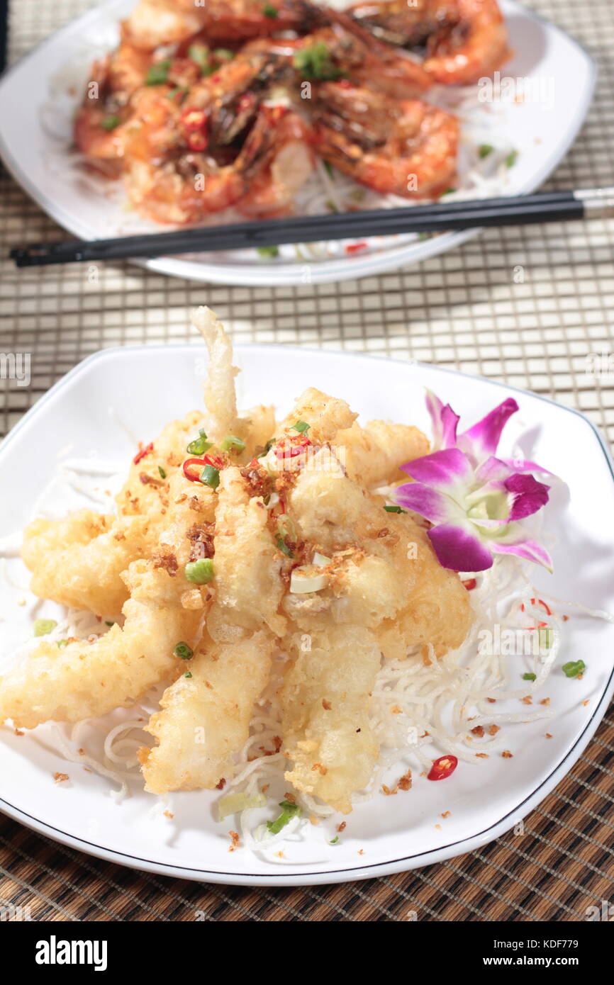 deep fried fish Stock Photo - Alamy