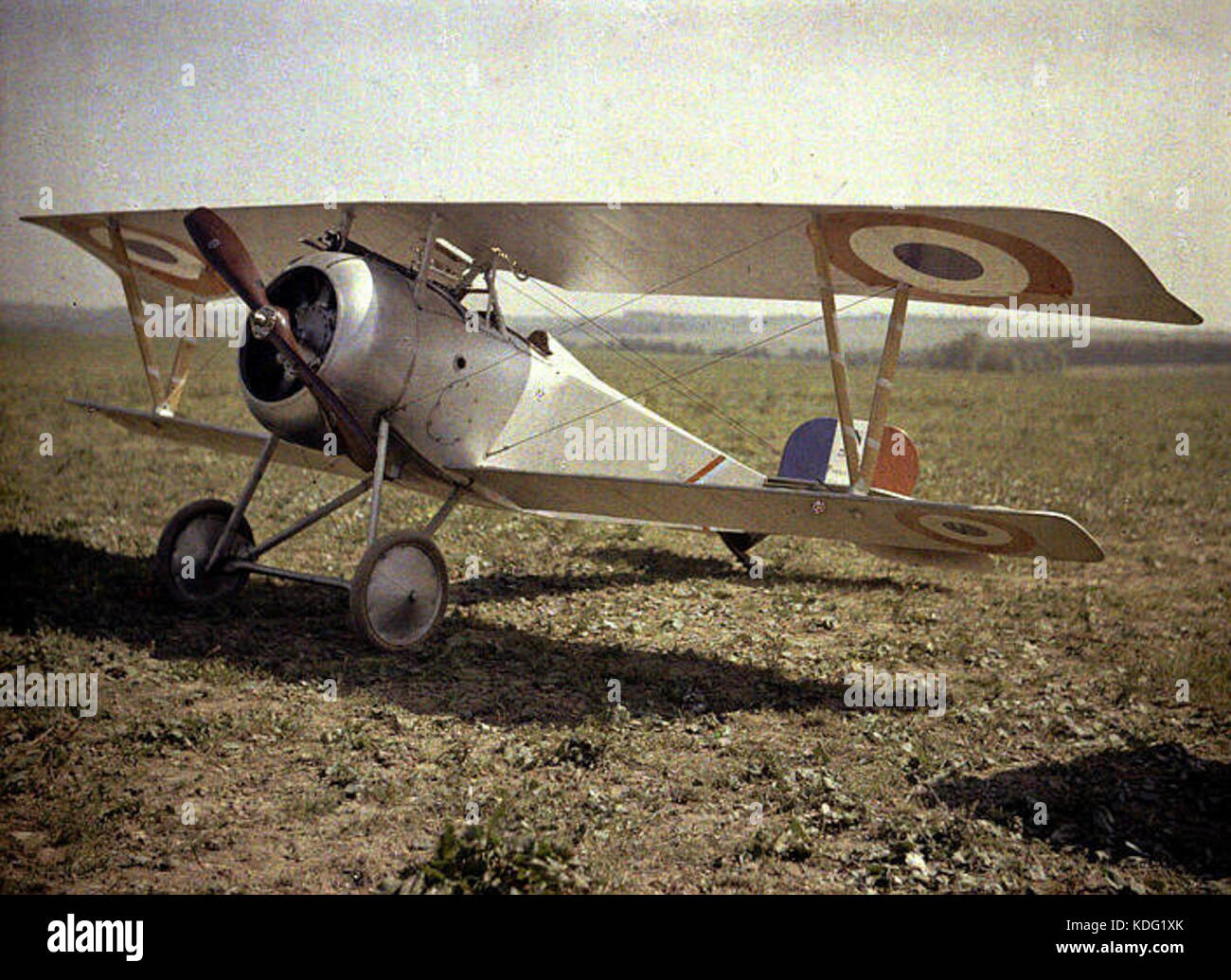 洋書 French Aircraft of the First WW _57.JPG?set_id=8800005007