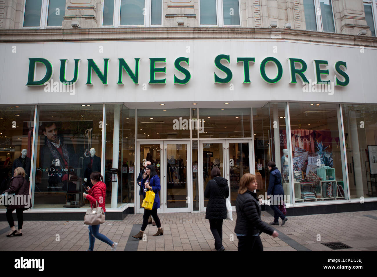 Dunnes store hires stock photography and images Alamy